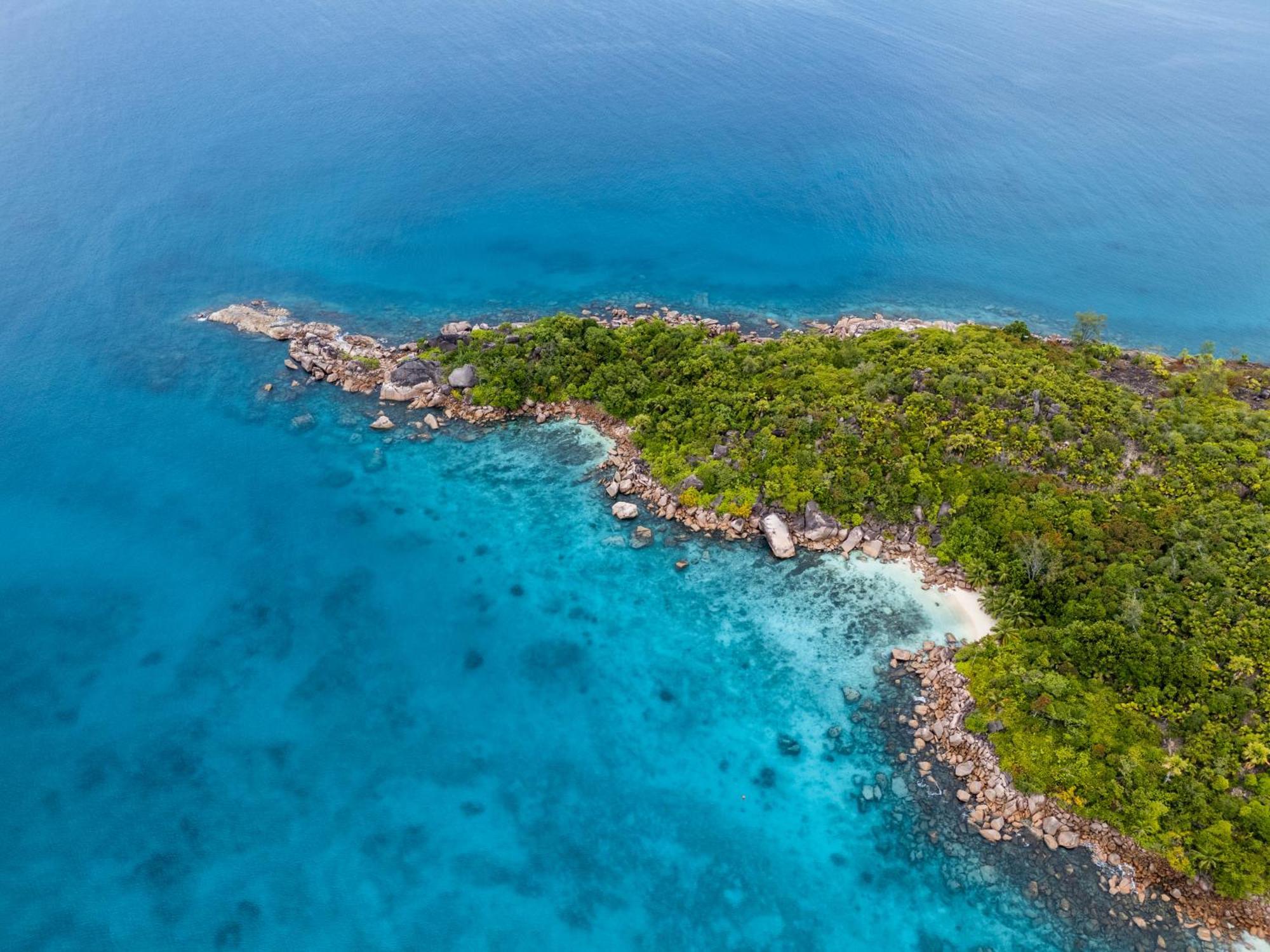 Nid'Aigle Lodge Baie Sainte Anne Exteriör bild