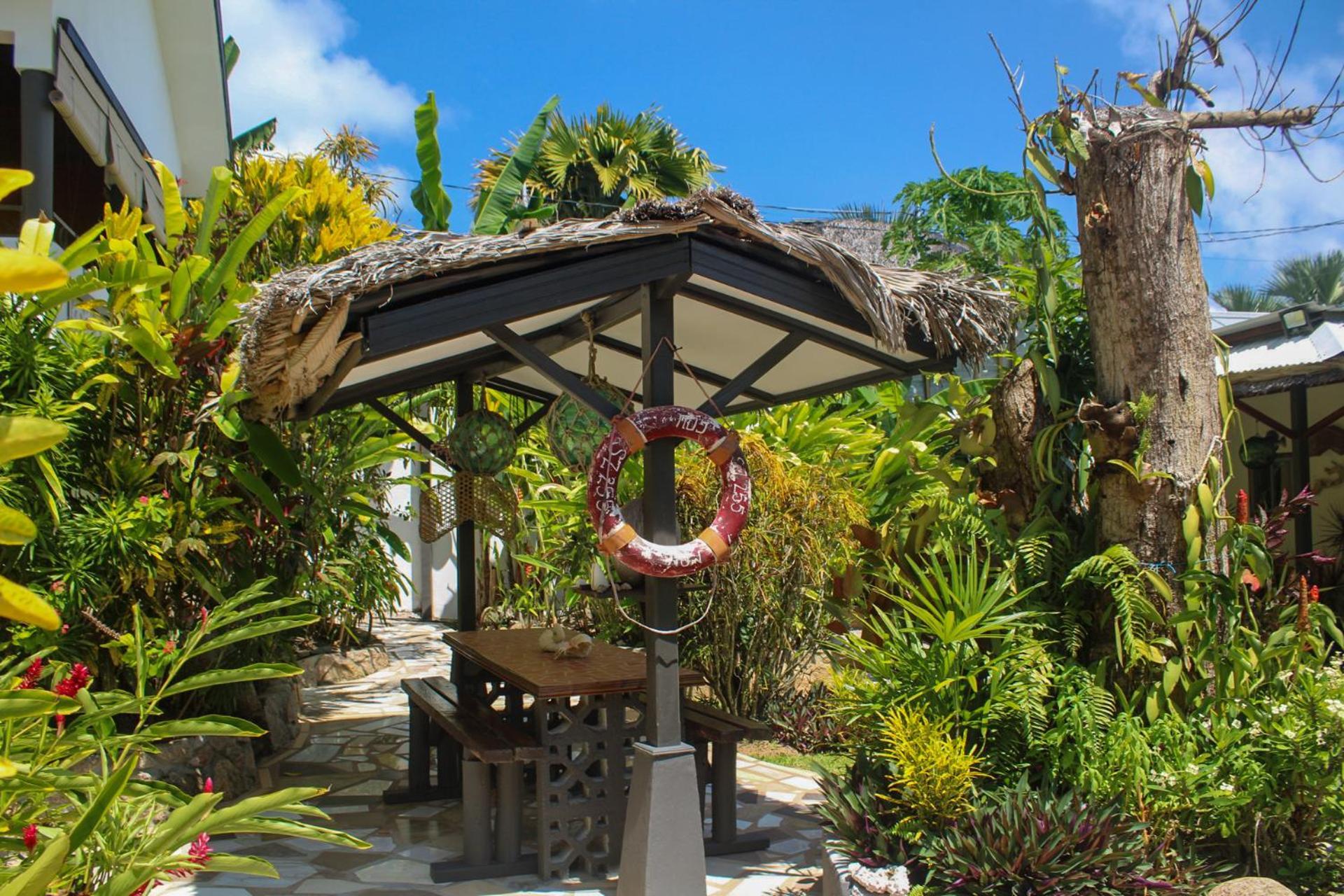 Nid'Aigle Lodge Baie Sainte Anne Exteriör bild