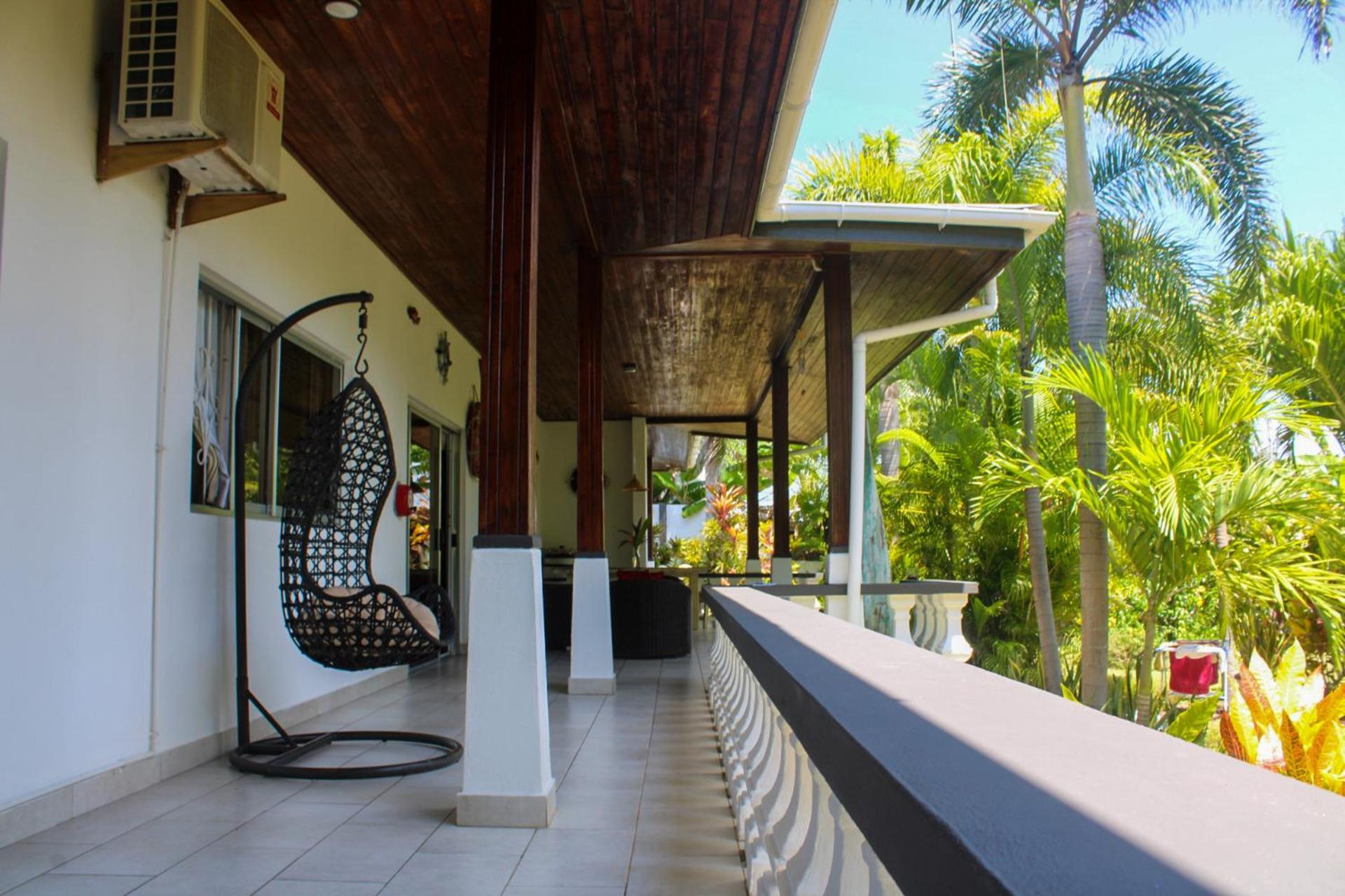 Nid'Aigle Lodge Baie Sainte Anne Exteriör bild